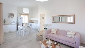 TV - Pina Apartment - Relax & Comfort  (Budoni)
