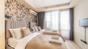 Apartamento presidencial, terraço, vista para a cidade | Roupas de cama premium