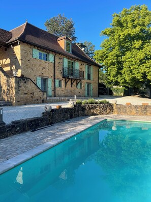 Piscine extérieure, piscine chauffée