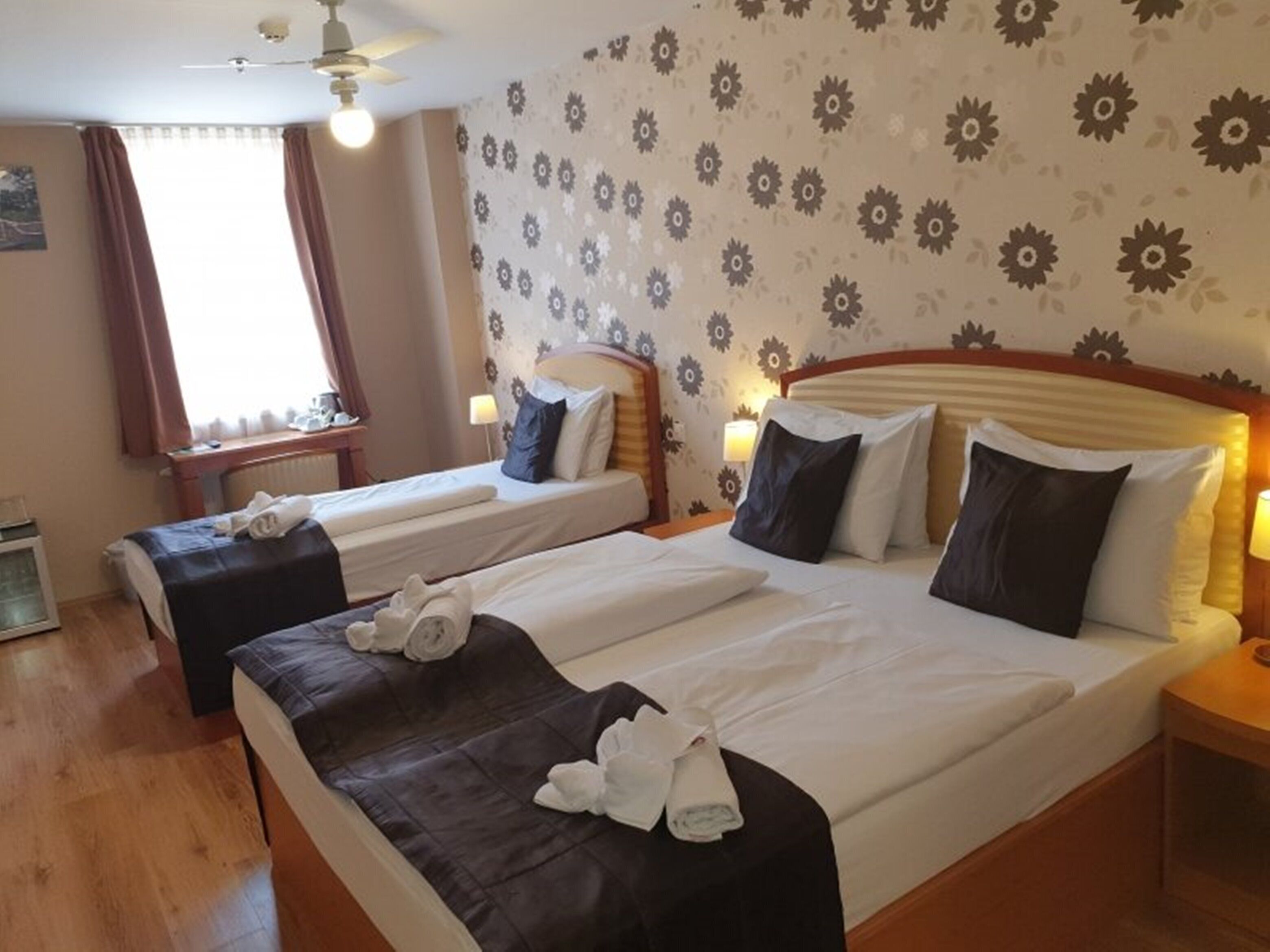 Photo - Six Inn Hotel Budapest