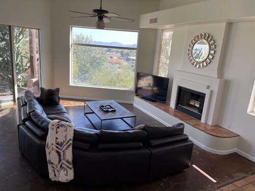 Stunning Mountain Views in Fountain Hills/East Scottsdale