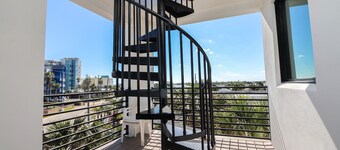 ☀️Stunning Luxury Ocean View Home-Pet Friendly🐾Sea View Play☀️
