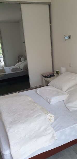 3 Schlafzimmer, Bügeleisen/Bügelbrett, Reisekinderbett, kostenloses WLAN
