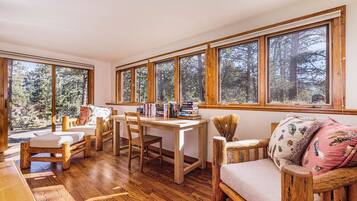 Rumah, 4 kamar tidur | Tempat makan