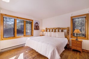 Casa, 4 quartos | 4 quartos, espaço de trabalho para notebook