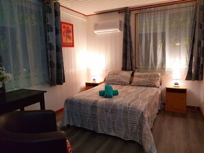 2 dormitorios, caja fuerte, wifi gratis y ropa de cama