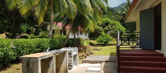 HUAHINE - Fare Teakavehere + rental car