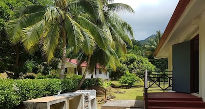 HUAHINE - Fare Teakavehere + rental car