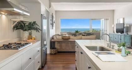 Luxury Beach House/Retreat/Beach