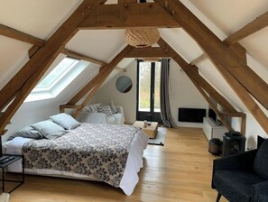 5 Schlafzimmer, Bügeleisen/Bügelbrett, kostenloses WLAN, Bettwäsche