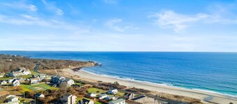Direct water views across from Scarborough beach