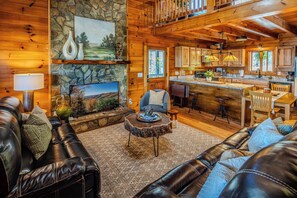 Smart TV, fireplace, video games, ping pong - Appalachian Mountain Evergreen Retreat (Fleetwood)
