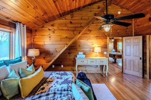 3 Schlafzimmer, Schreibtisch, kostenloses WLAN, Bettwäsche