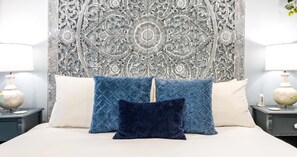 Unclassified image, 4 of 23, button - Peaceful Porch • Parking • 2 Blocks to King St! (Charleston)