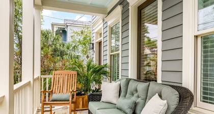 Peaceful Porch + Parking - 2 Blocks to King St!