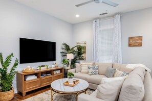 Unclassified image, 2 of 23, button - Peaceful Porch • Parking • 2 Blocks to King St! (Charleston)