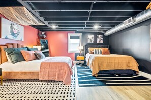 5 habitaciones, tabla de planchar con plancha, internet y ropa de cama 