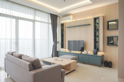 Elegant And Spacious 3Br At Ciputra International Apartment