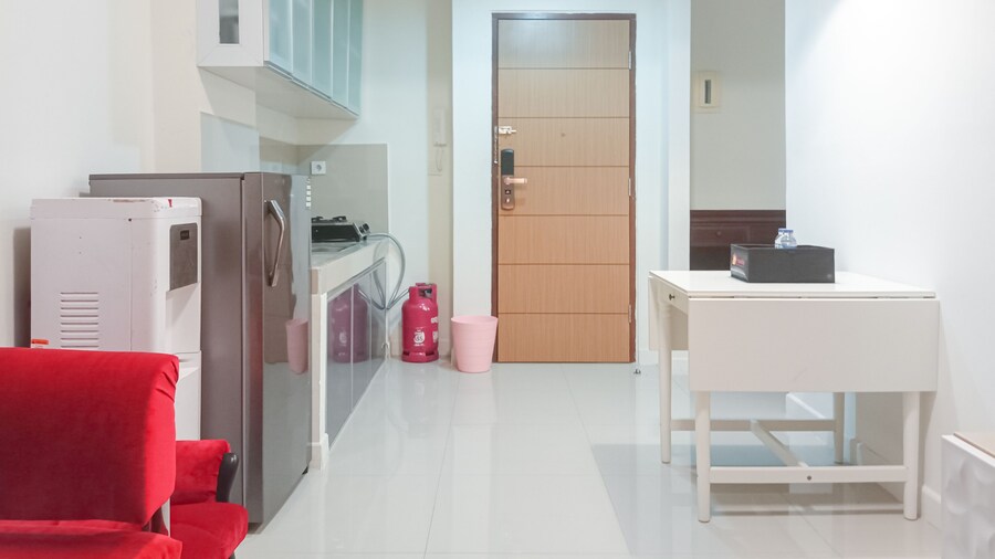 Comfortable And Tidy 2Br At Vida View Apartment