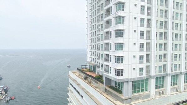Exterior - Modern And Large 2Br Green Bay Pluit Apartment Facing Spectacular Sea View (Jakarta)