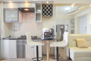 Deluxe Apartment | Living area