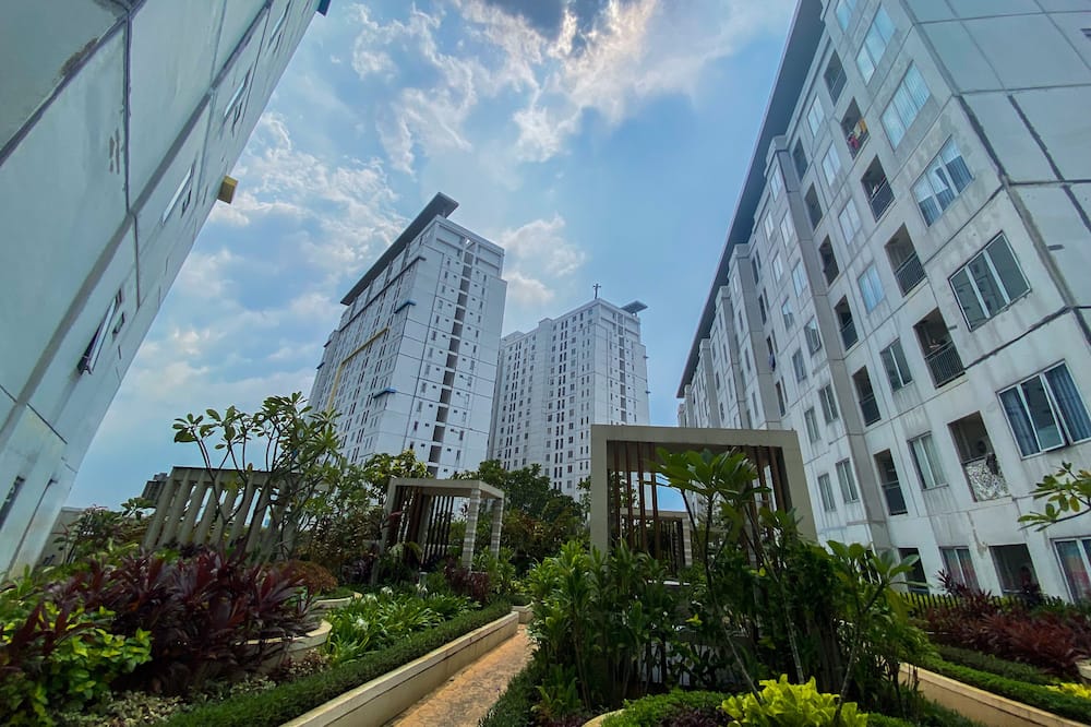 Modern Design And Cozy Studio At Bassura City Apartment