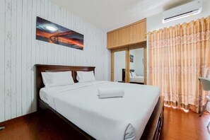Room - Good And Clean Studio Room Serpong Greenview Apartment (South Tangerang)