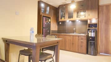 Deluxe Apartment | Living area