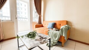 Deluxe Apartment | Living area