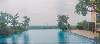 Restful And Tidy Studio Sayana Bekasi Apartment