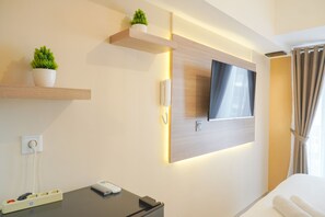 Studio Deluxe