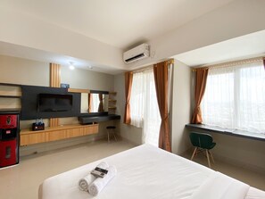 Interior - Comfy Studio At LRT City Jatibening Apartment (Bekasi)