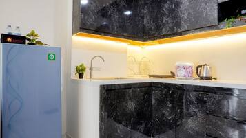 Deluxe Apartment | Dapur peribadi | Peti sejuk/penyejuk beku saiz penuh, dapur, periuk nasi
