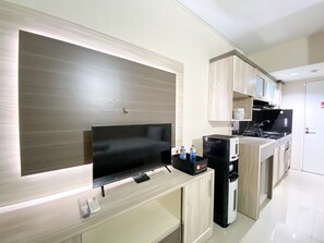 Deluxe Apartment | Living area - Comfortable Studio Apartment For 1 Pax Grand Sentraland Karawang (Karawang)