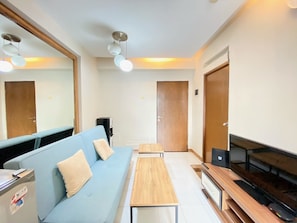 Deluxe Apartment | Living area
