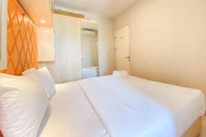 Deluxe Apartment - Best Homey And Nice 2Br At Springalake Summarecon Bekasi Apartment (Bekasi)