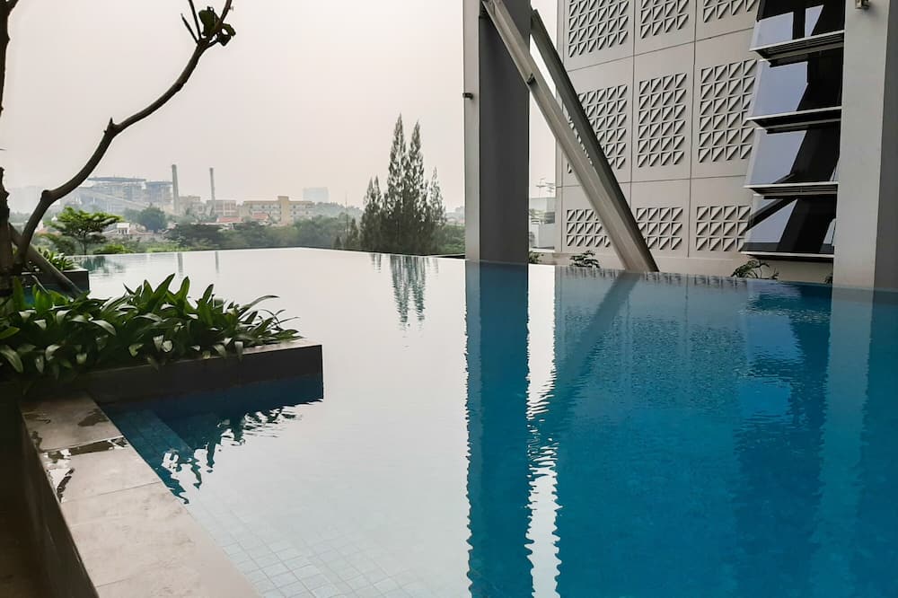 Elegant And Spacious 2Br At Paddington Heights Apartment