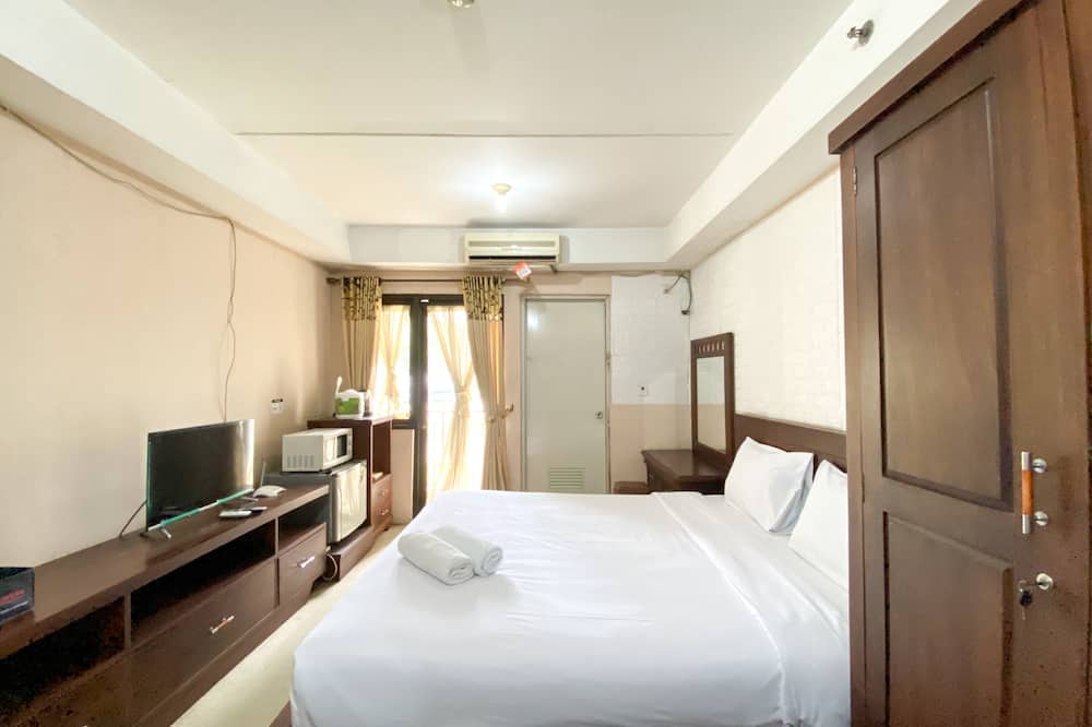 Cozy Studio (No Kitchen) At 1St Floor Metropark Condominium Jabebeka Apartment
