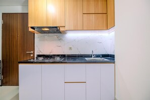 Deluxe Apartment | Private kitchen | Full-size fridge, stovetop - Well Designed 2Br Corner Transpark Cibubur Apartment (Bekasi)