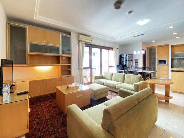 Interior - Luxury 3Br At Grand Setiabudi Apartment (Bandung)