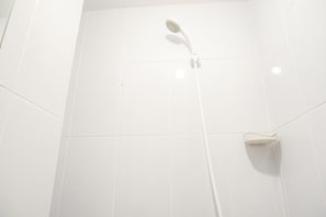 Deluxe Apartment | Bathroom - Simply Look And Tidy Studio At Tokyo Riverside Pik 2 Apartment (Teluknaga)