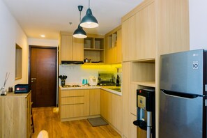 ดีลักซ์อพาร์ทเมนท์ | ครัวส่วนตัว | ตู้เย็นขนาดใหญ่, เตาประกอบอาหาร