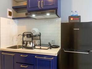 Private kitchen - Cozy Studio At 31Th Floor Tokyo Riverside Pik 2 Apartment (Teluknaga)