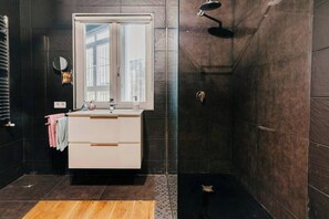 Hair dryer, towels - Diseño y confort en el centro (Santander)