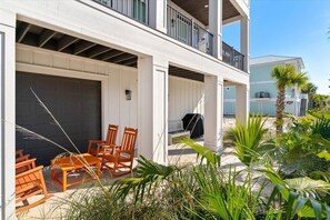 House, 6 Bedrooms | Terrace/patio