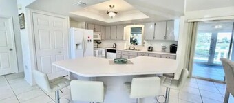 A Quiet Retreat on Spring Lake!