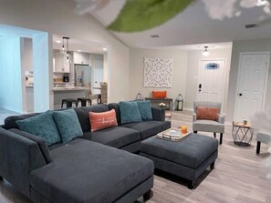 TV, lareira, videogames