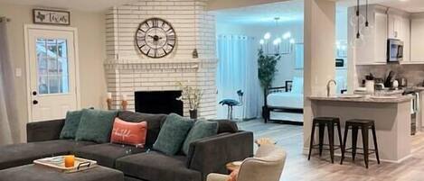 Télévision, cheminée, jeux vidéo