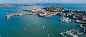 Lovely 1-Bed Serviced Apartment in Falmouth