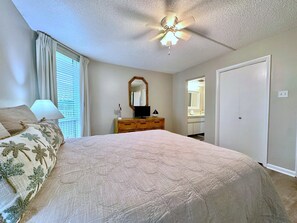 2 bedrooms, iron/ironing board, travel cot, free WiFi